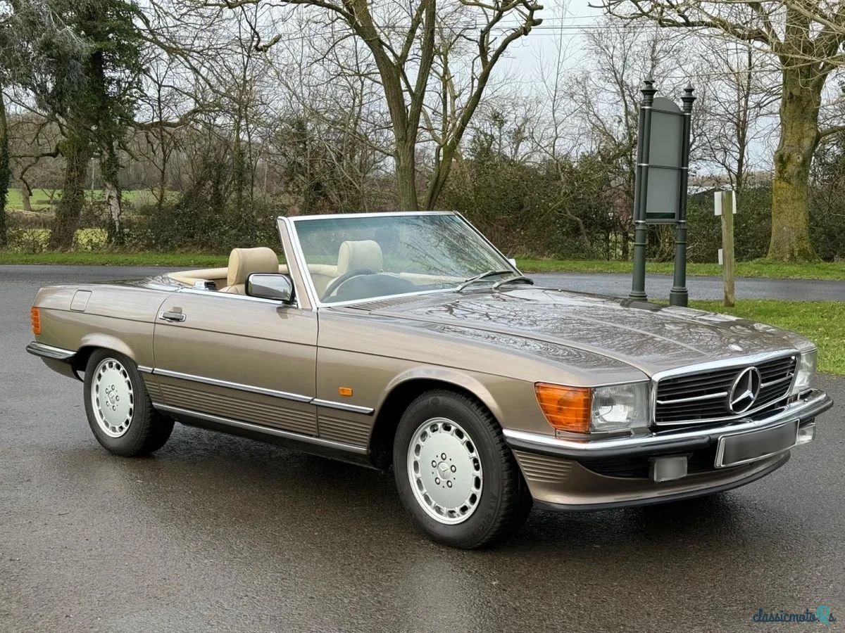 1988' Mercedes-Benz Sl Class photo #2