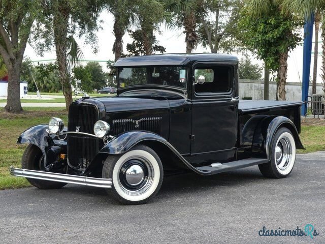 1932' Ford Custom photo #1