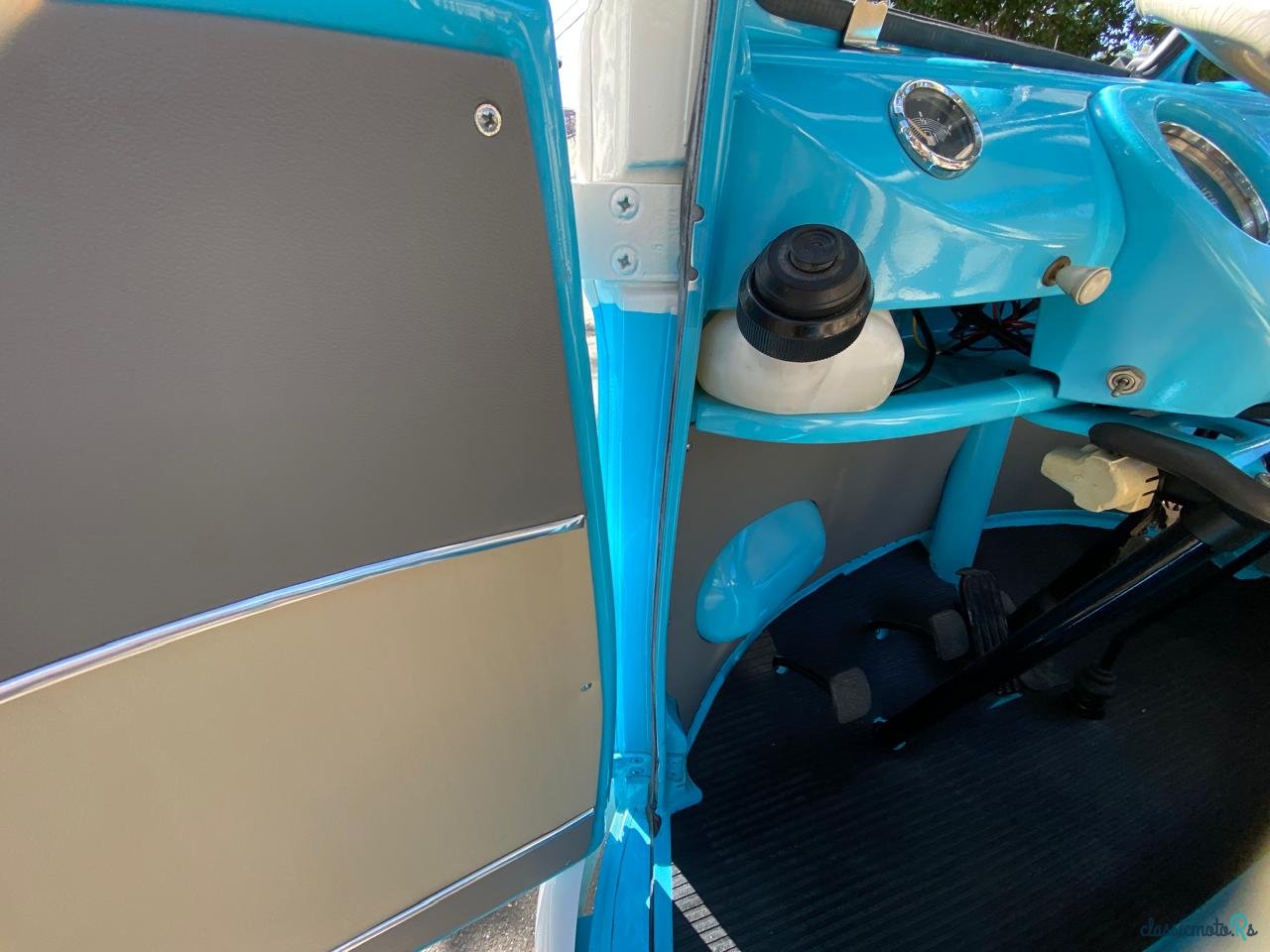1973' Volkswagen Pickup T1 SAMBA REPLICA photo #4
