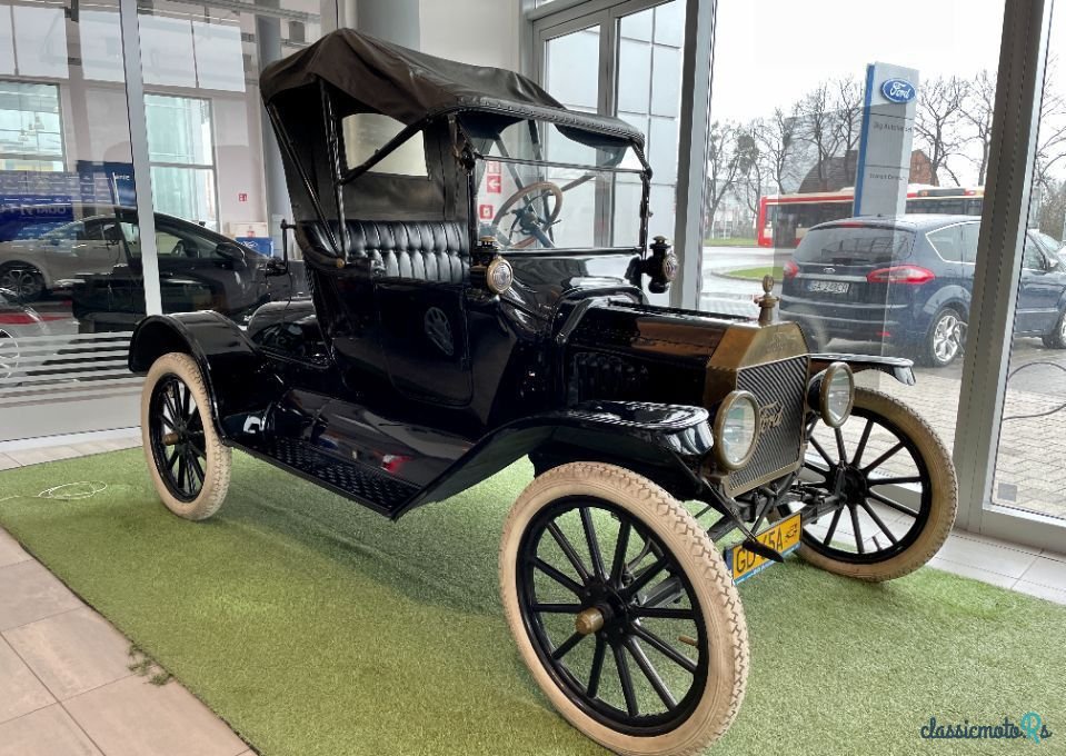 1915' Ford Model T photo #2