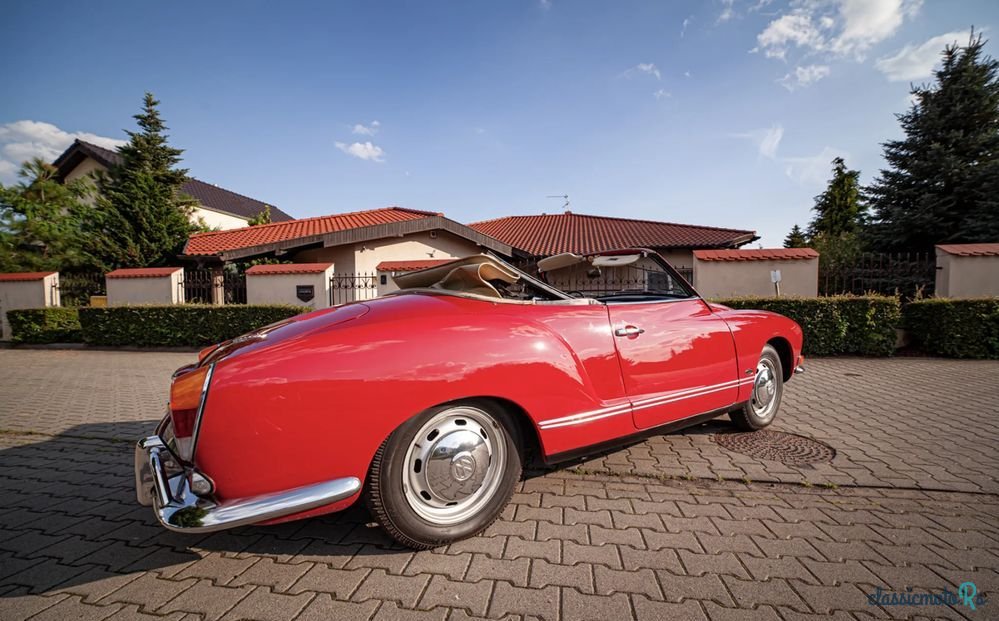 1971' Volkswagen Karmann Ghia photo #6