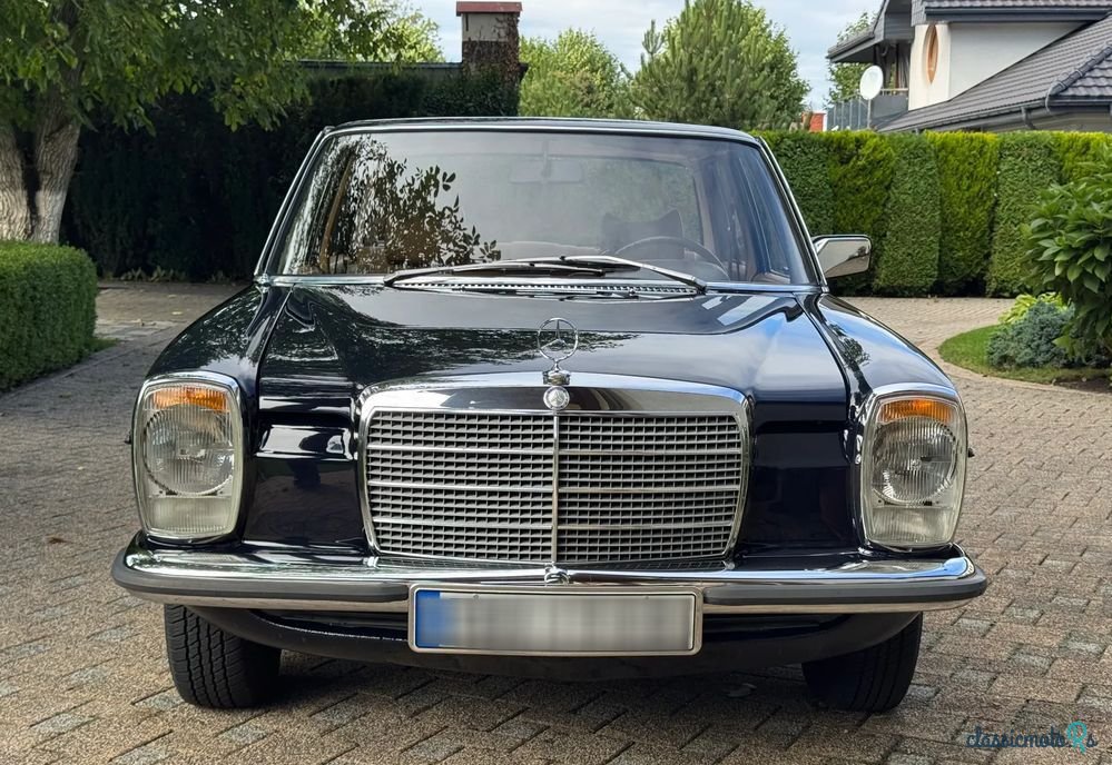 1974' Mercedes-Benz W115 photo #3