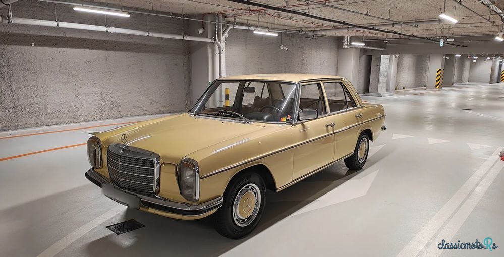 1974' Mercedes-Benz W114 photo #5