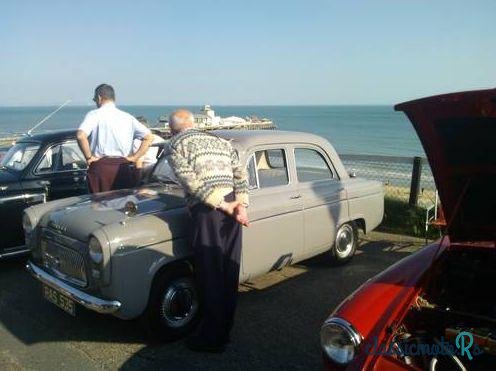 1958' Ford Prefect photo #2