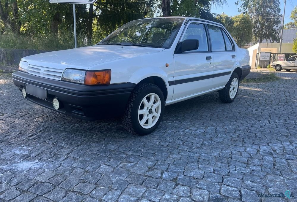 1987' Nissan Sunny photo #1