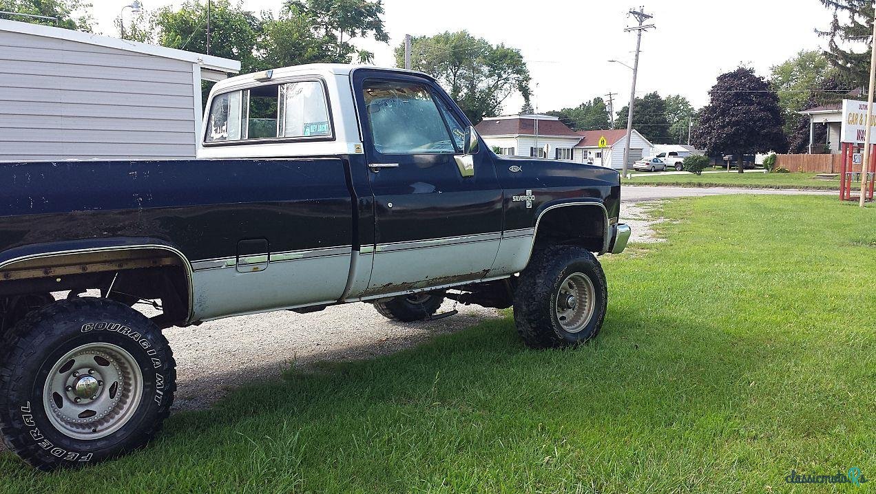1985' Chevrolet Silverado photo #3