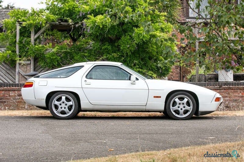 1989' Porsche 928 photo #5