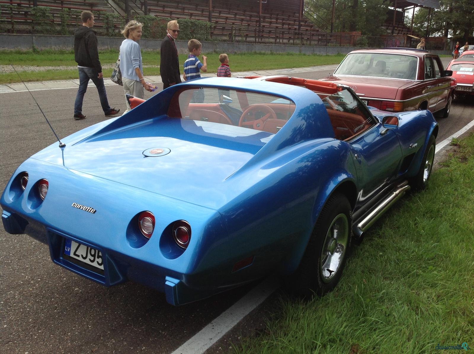 1976' Chevrolet Corvette C3 STINGRAY photo #7