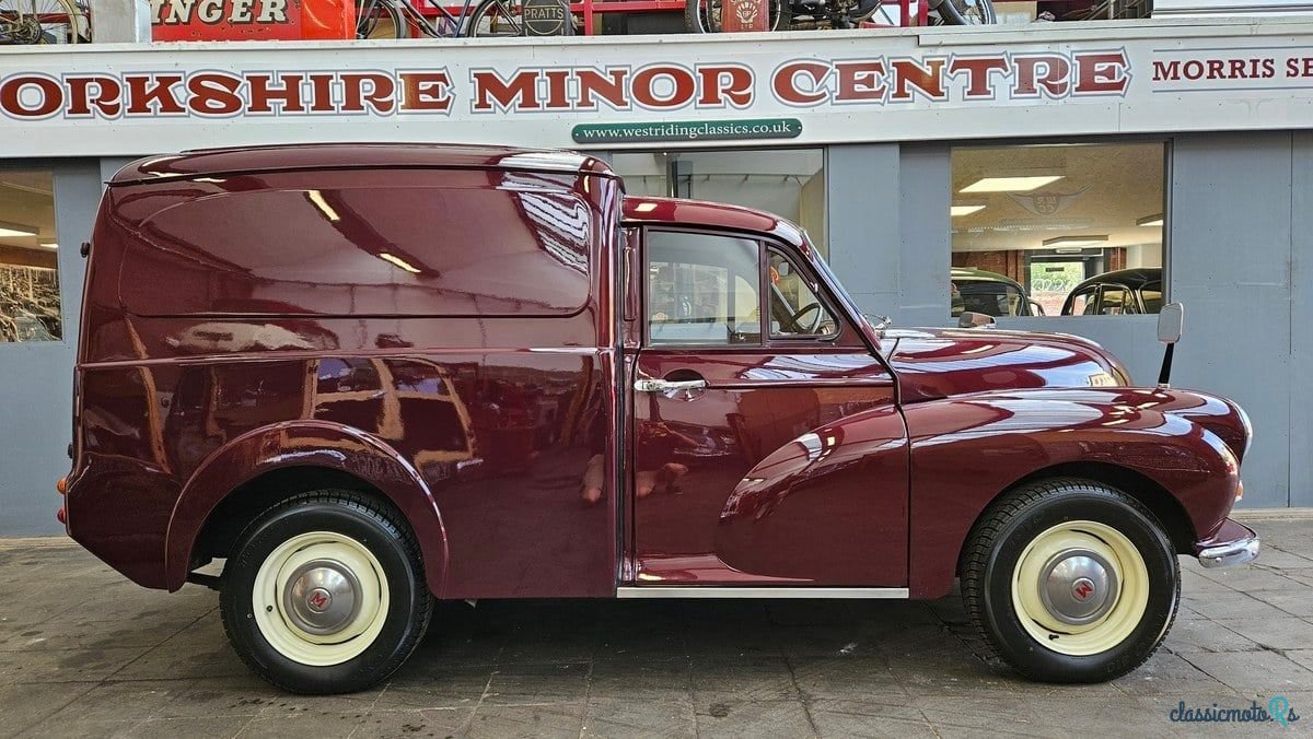 1967' Morris Minor Van photo #3
