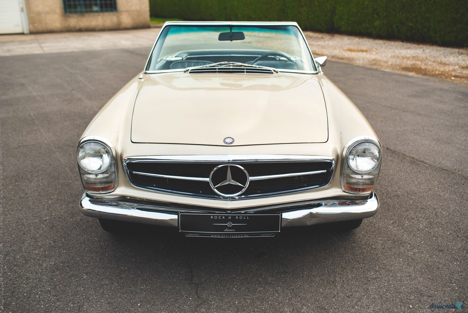 1969' Mercedes-Benz 280 photo #2