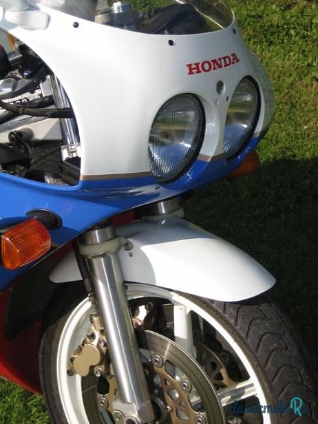 1990' Honda 748 photo #4