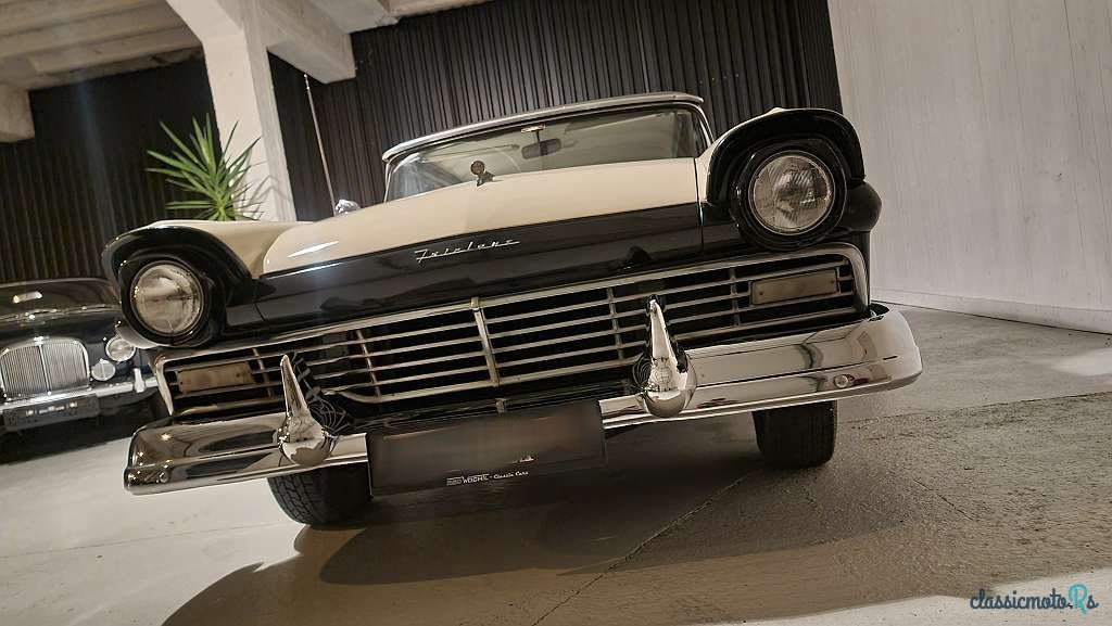 1957' Ford Fairlane photo #2