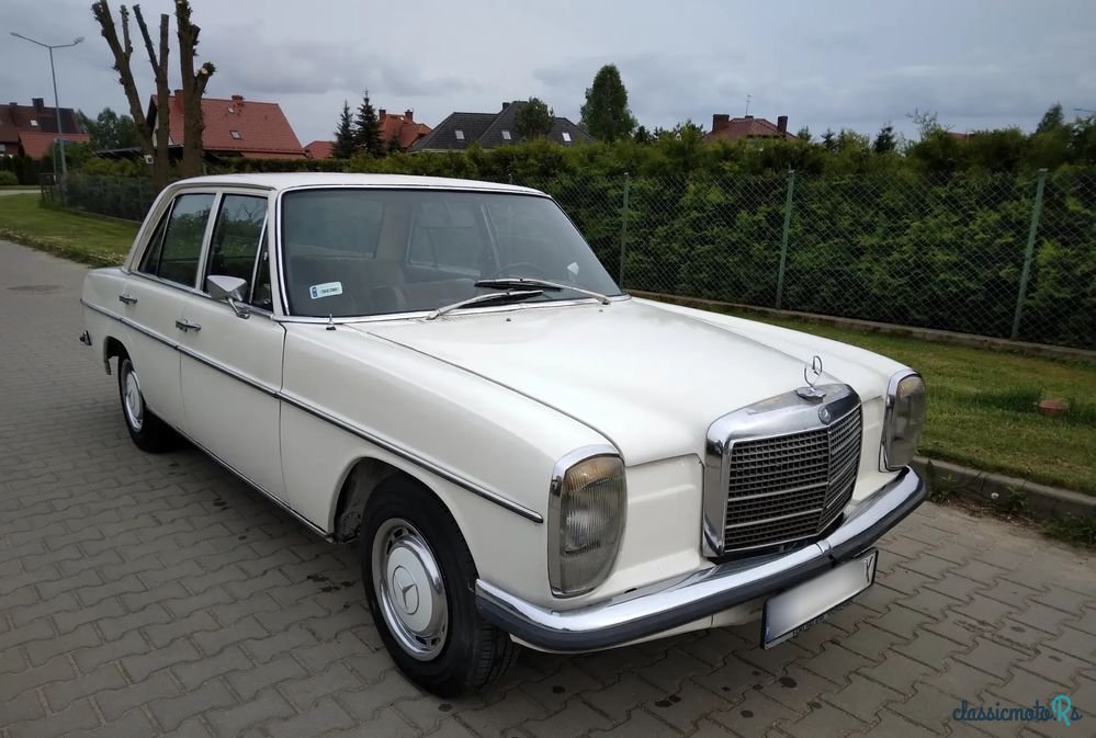 1970' Mercedes-Benz W114 photo #1