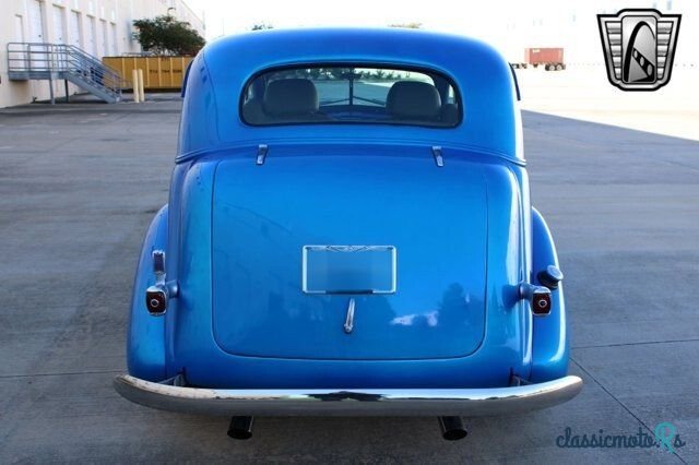 1938' Chevrolet Master Deluxe photo #3