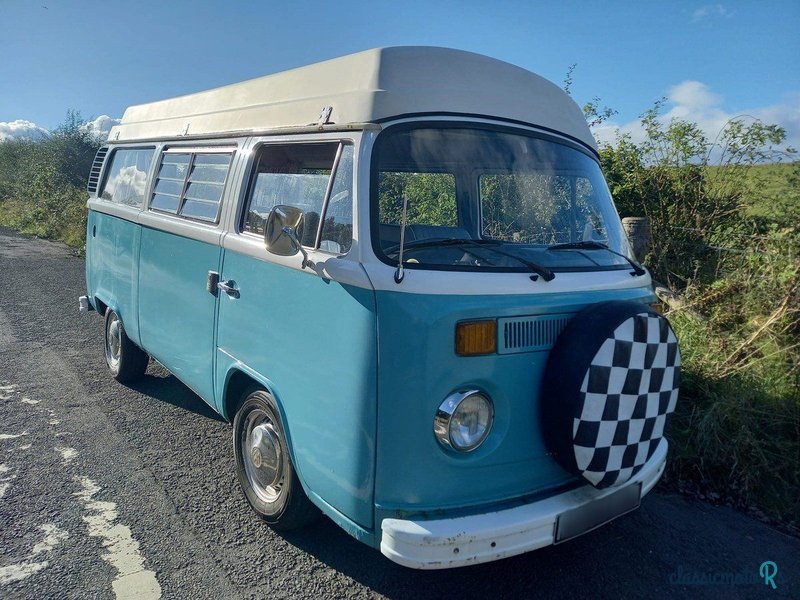 1972' Volkswagen Type 2 photo #2