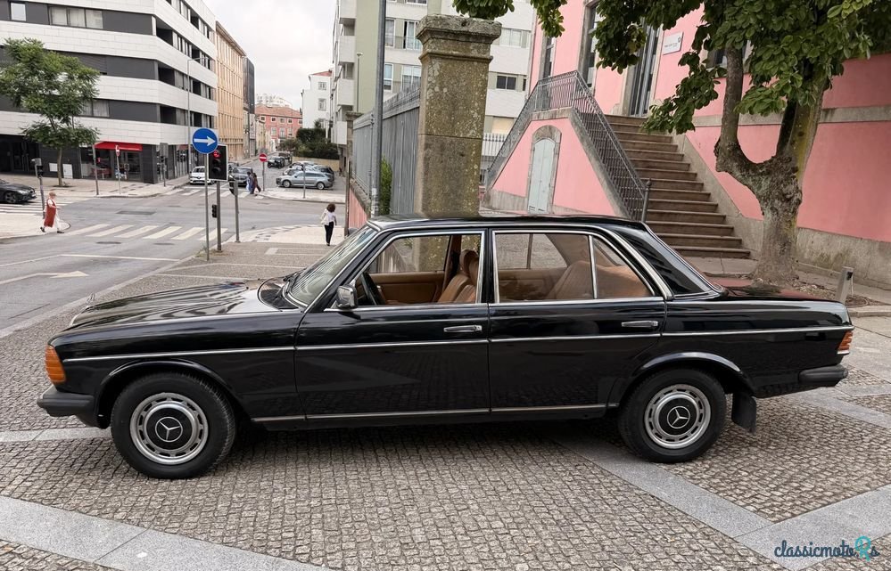 1980' Mercedes-Benz W123 photo #2