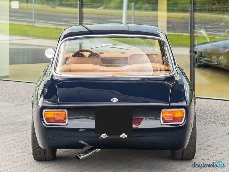 1971' Alfa Romeo GT photo #4