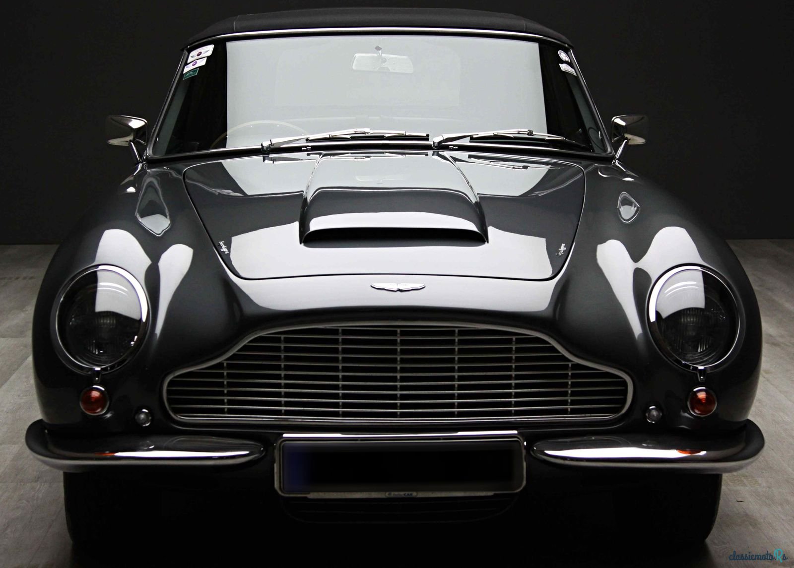 1967' Aston Martin DB6 Volante photo #2