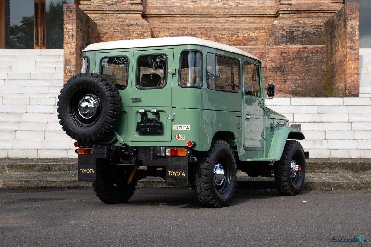 1980' Toyota Land Cruiser photo #5