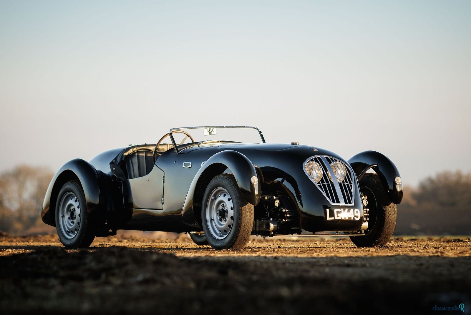 1950' Healey Silverstone photo #4