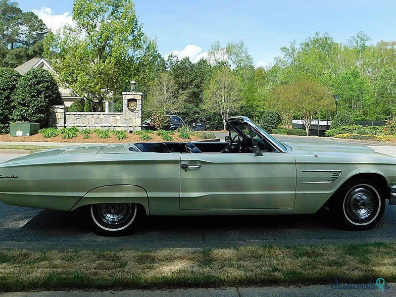 1965' Ford Thunderbird photo #2