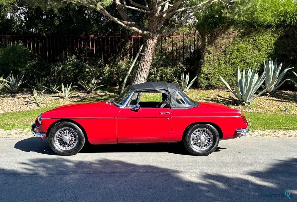 1966' MG MGB photo #2