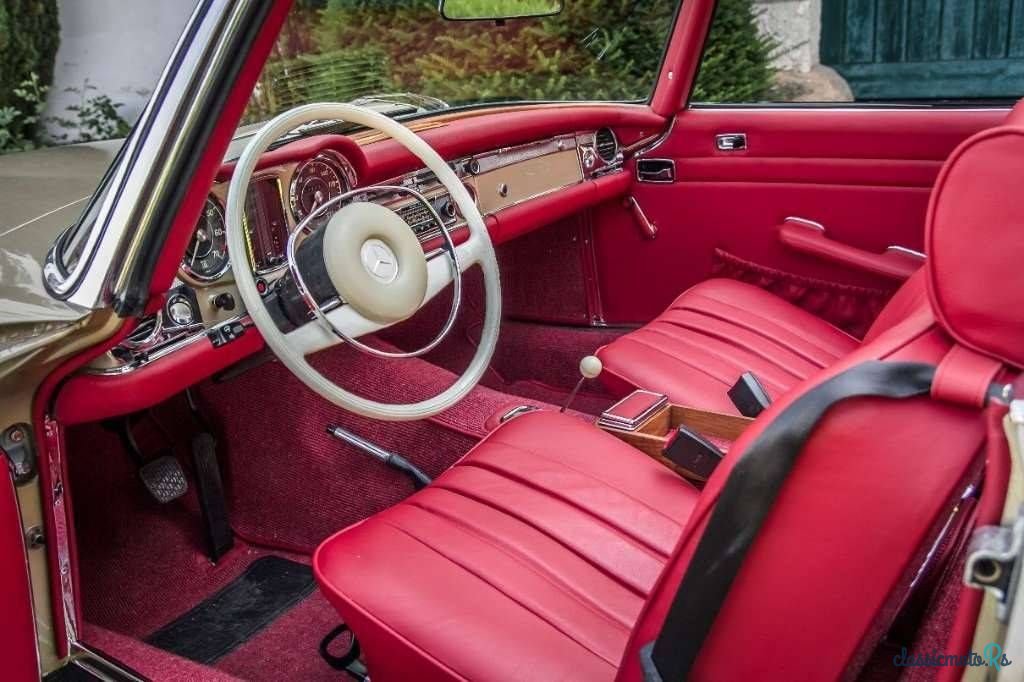 1970' Mercedes-Benz Sl-Klasse photo #2
