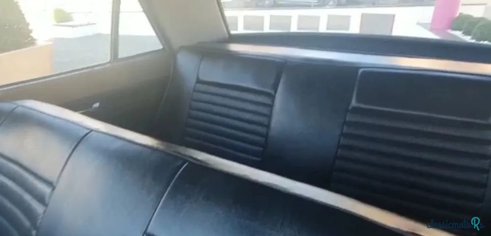 1969' Ford Cortina photo #5