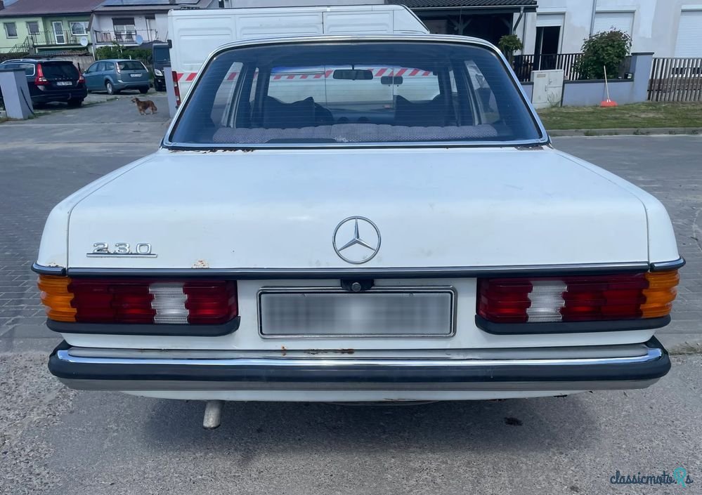 1979' Mercedes-Benz W123 photo #6