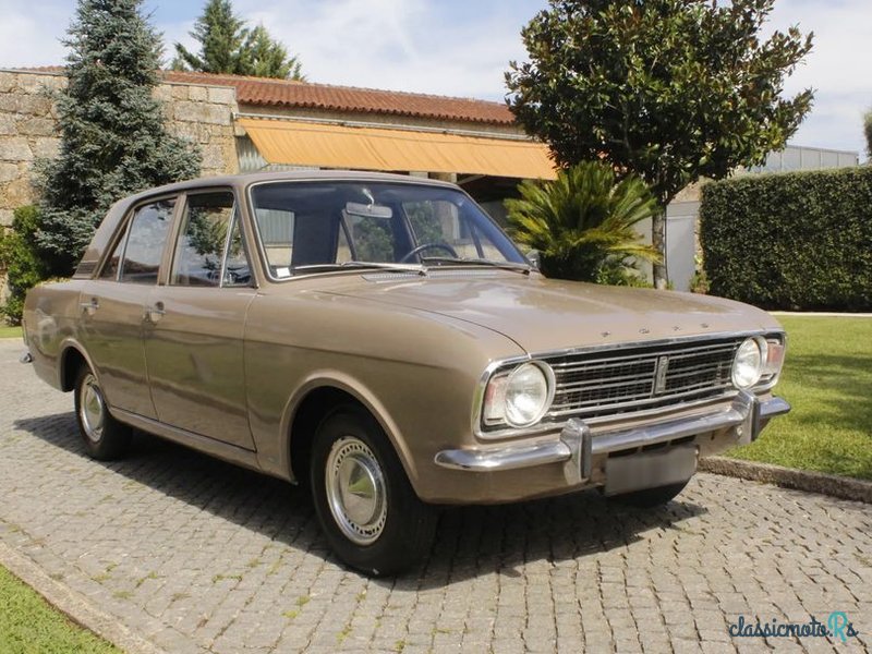 1969' Ford Cortina photo #5