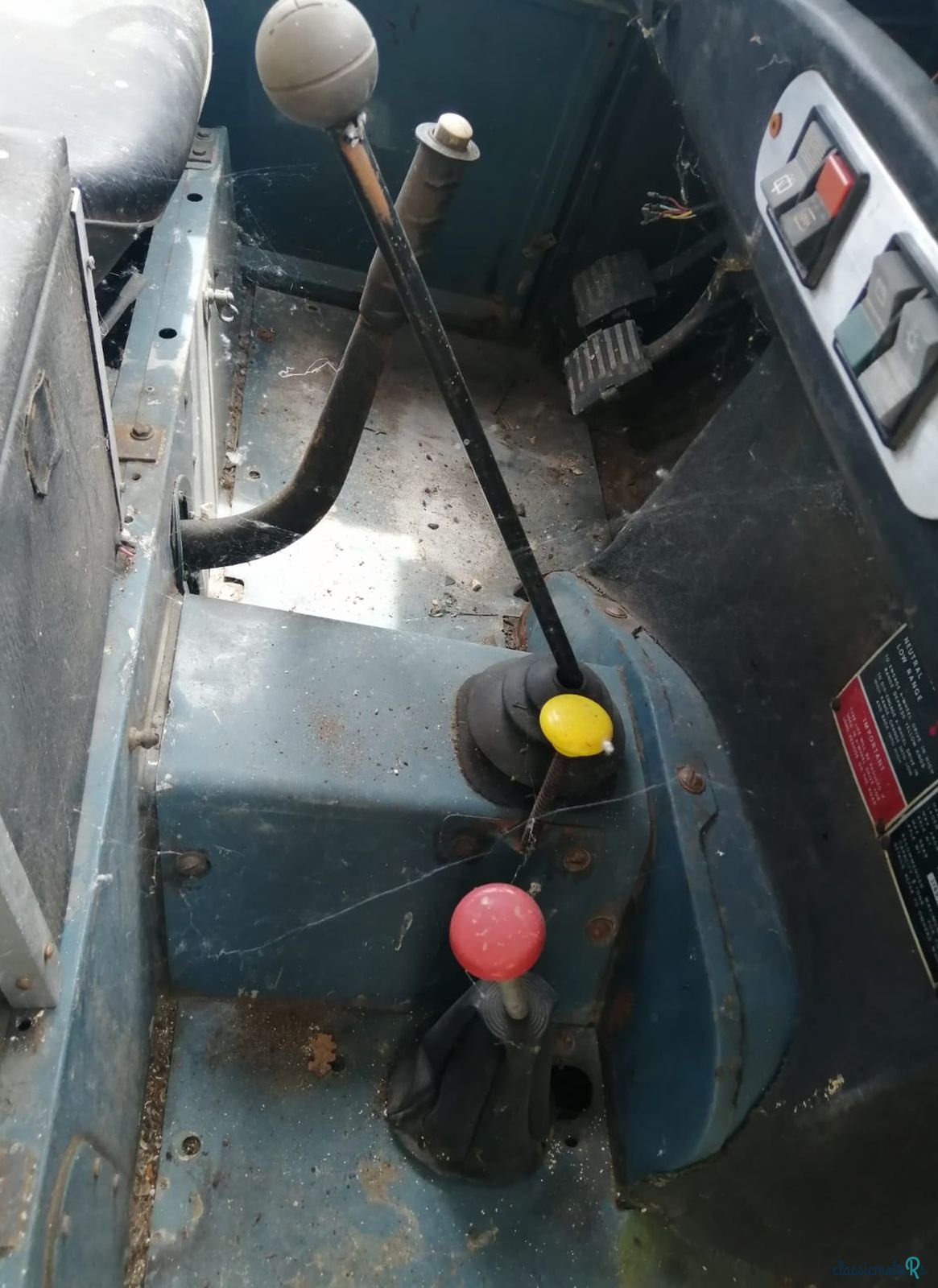 1975' Land Rover 109 Petrol Safari photo #6