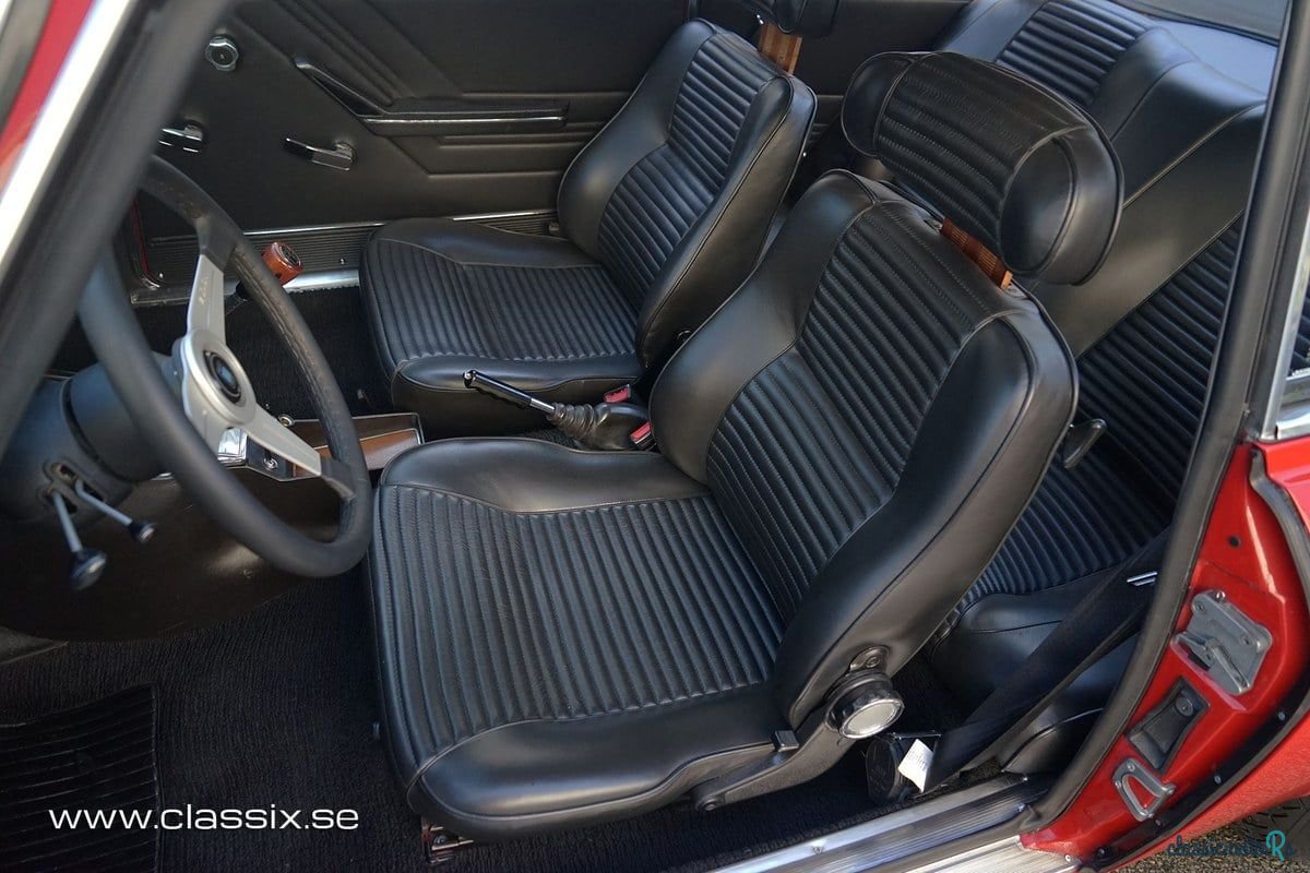 1974' Alfa Romeo Gtv 2000 photo #2
