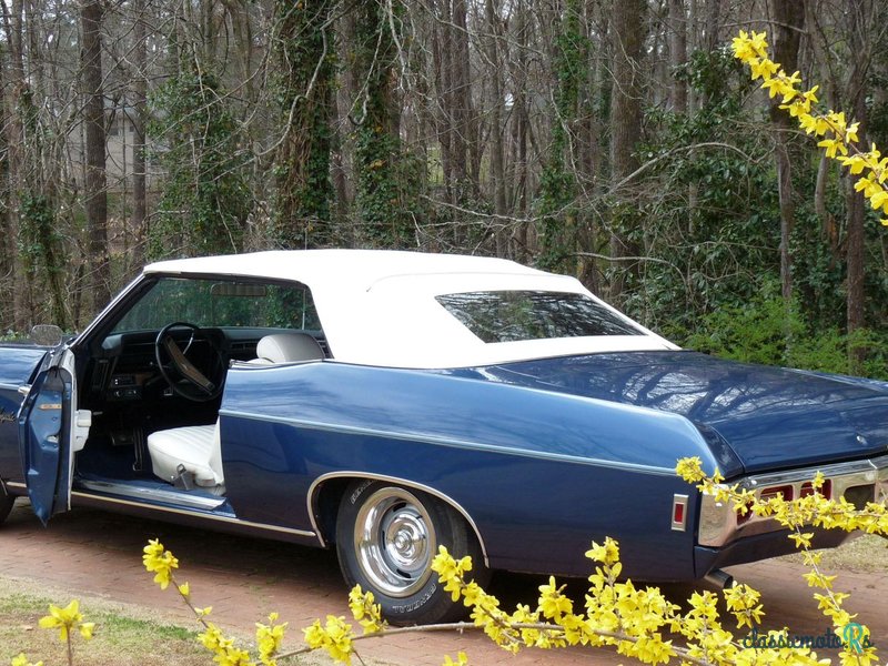 1969' Chevrolet Impala photo #2