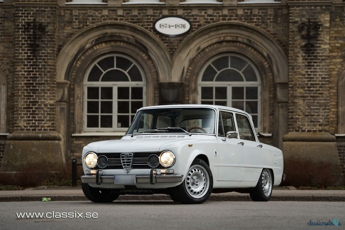 1974' Alfa Romeo Giulia photo #1