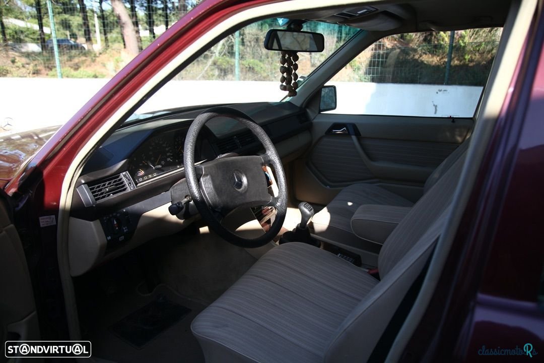 1986' Mercedes-Benz 200 photo #2