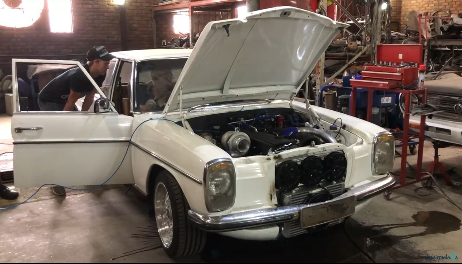 1976' Mercedes-Benz W115 photo #6