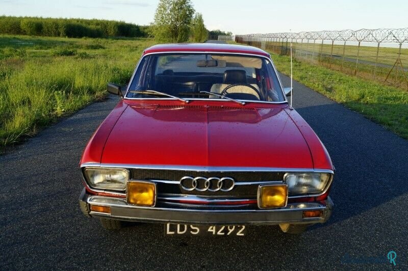 1971' Audi 100 photo #5