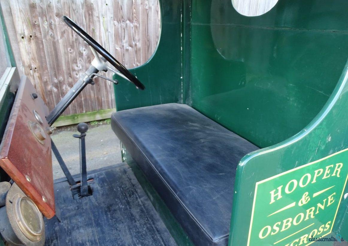 1927' Bean Flatbed Truck photo #2