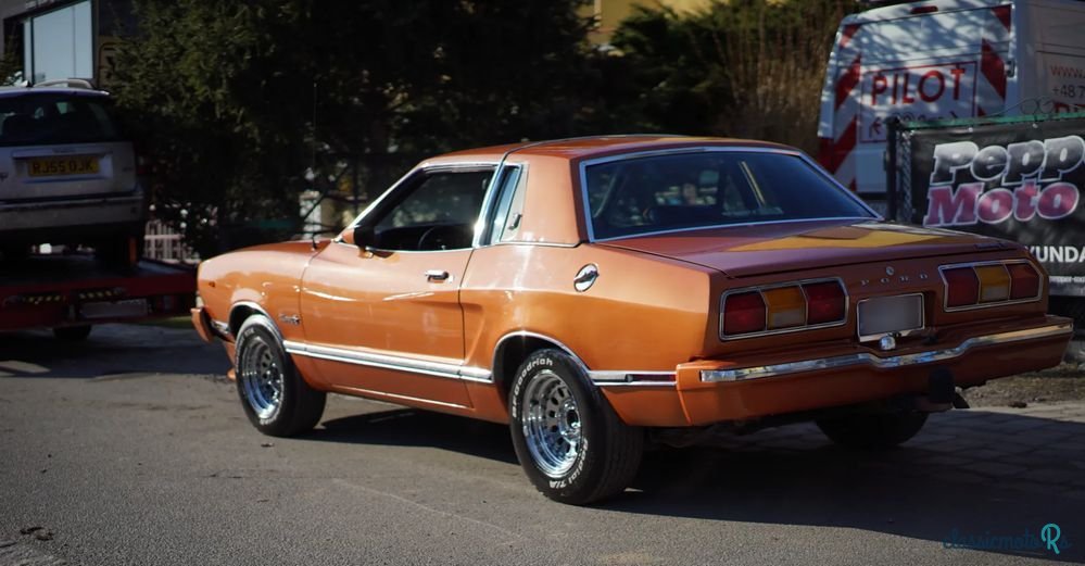 1975' Ford Mustang photo #4