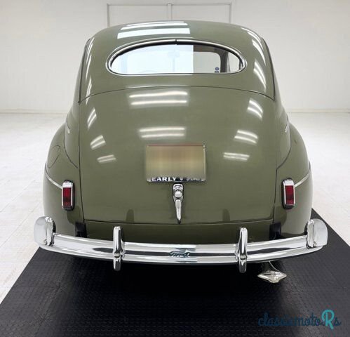 1941' Ford Super Deluxe photo #4