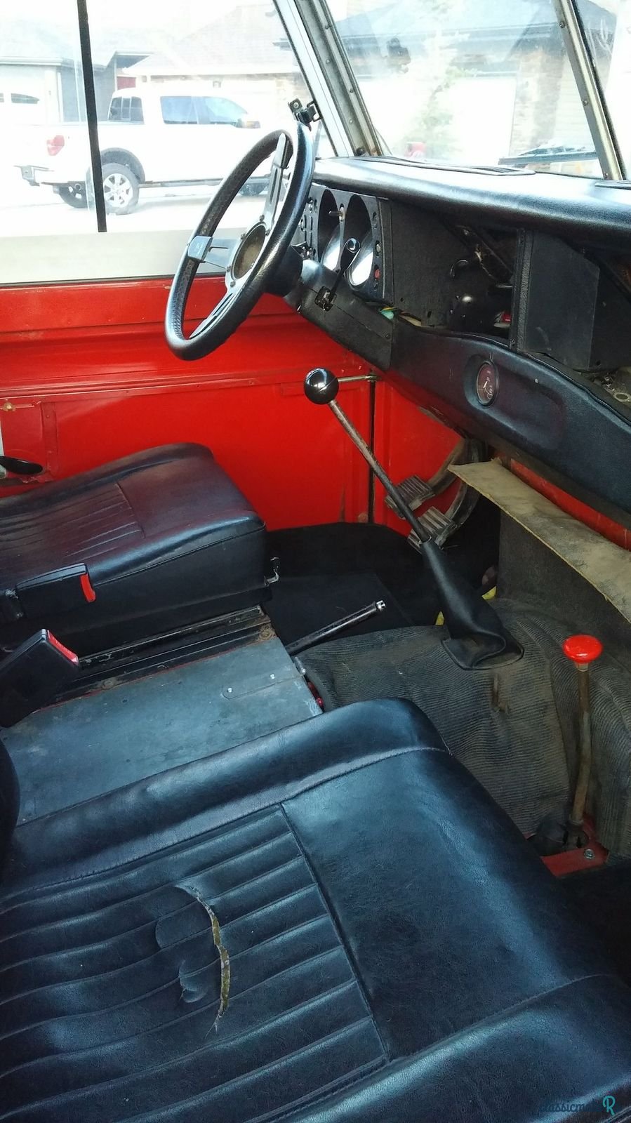 1974' Land Rover Series III photo #4