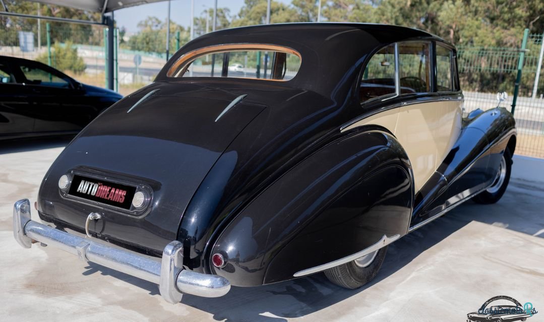 1952' Rolls-Royce Silver Wraith photo #3