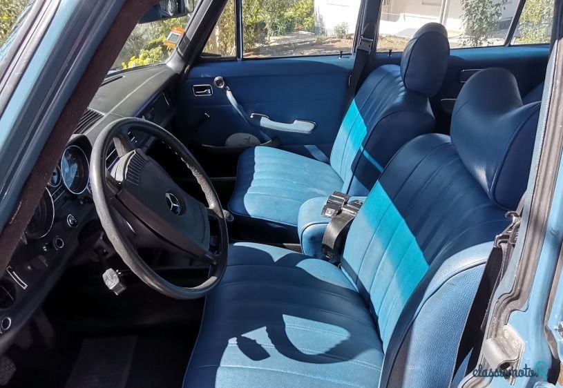 1972' Mercedes-Benz 220 photo #6