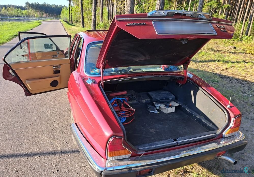 1980' Jaguar XJ photo #5