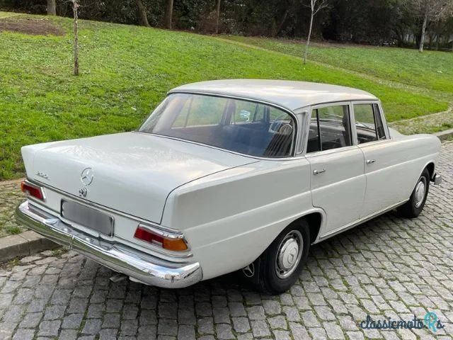 1967' Mercedes-Benz 200 photo #5