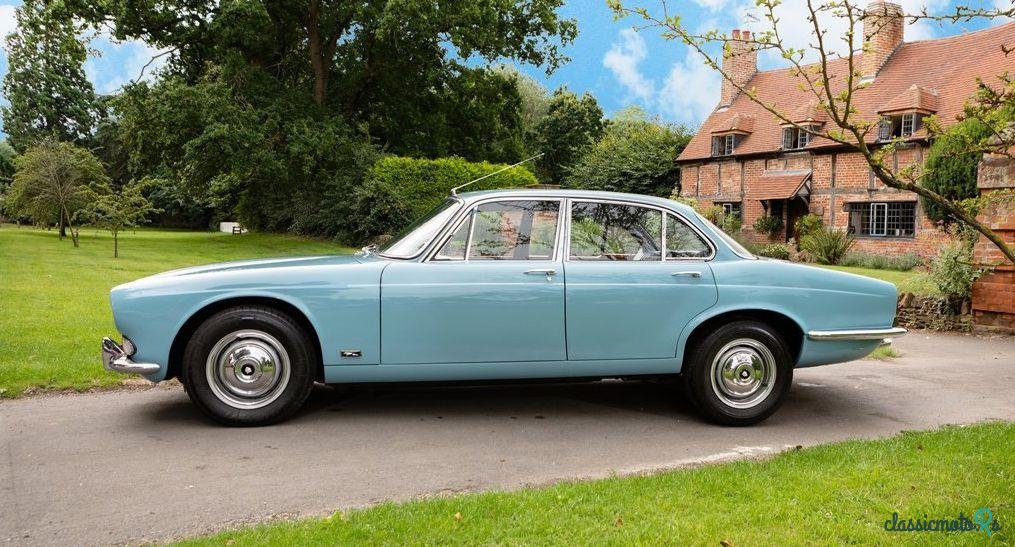 1969' Jaguar XJ6 Series I (2.8 Litre) photo #3