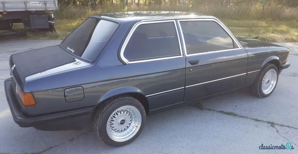 1980' BMW Seria 3 318I photo #6