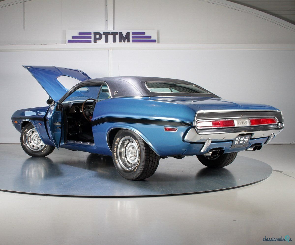 1970' Dodge Challenger photo #4