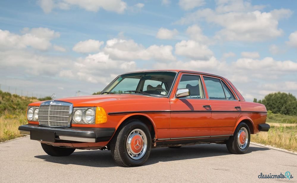 1977' Mercedes-Benz W123 photo #3