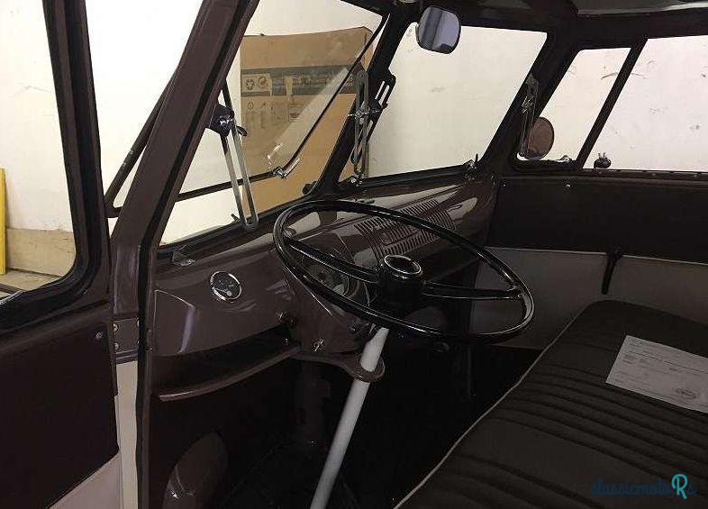 1961' Volkswagen T1 Samba photo #2